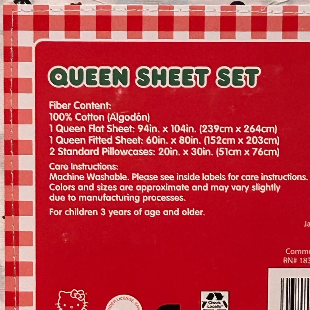HELLO KITTY Christmas Themed 4 Piece Queen Sheet Set Made By Sanrio NWTS